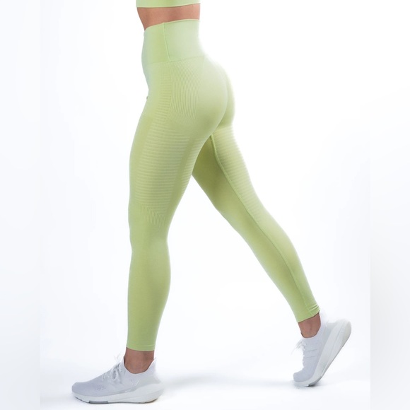 Alphalete Athletics Halo Leggings Color: Frozen Spring (Seamless) Gym/Workout - Picture 2 of 6